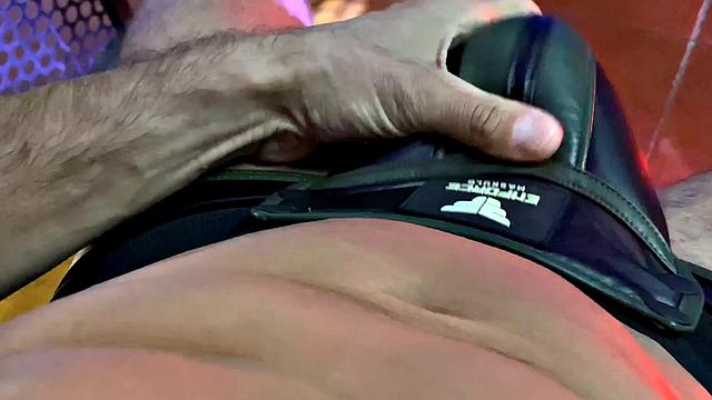 Taking a Peek, Pounding Some Cheeks
