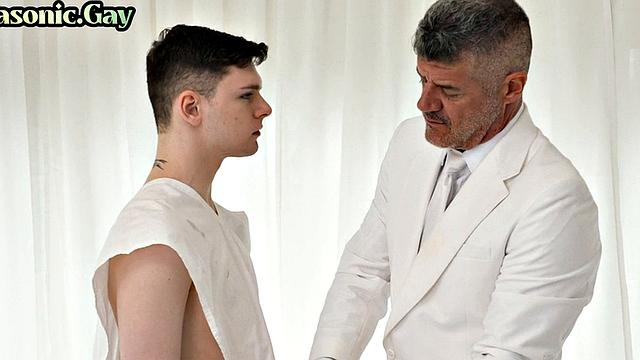 Entered Apprentice learns submission