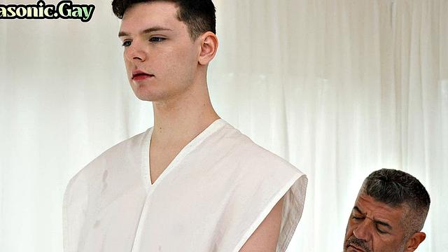 Entered Apprentice learns submission