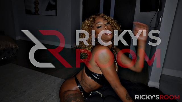 One Ticket to Pound Town