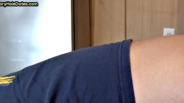 Amateur DILF fucked in closeup private video