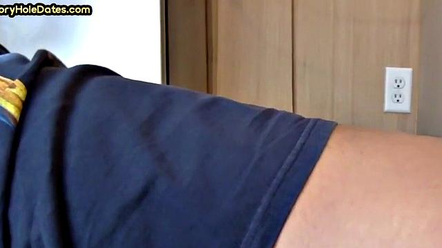 Amateur DILF fucked in closeup private video