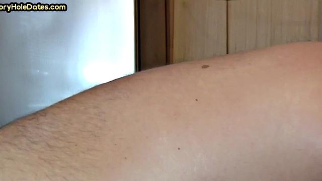 Amateur DILF fucked in closeup private video
