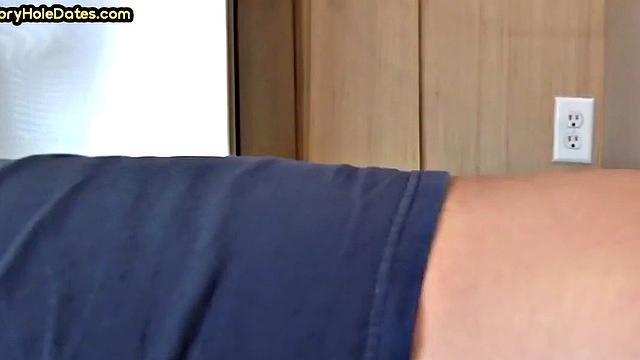 Любительский DILF трахнут в приватном видео крупным планом