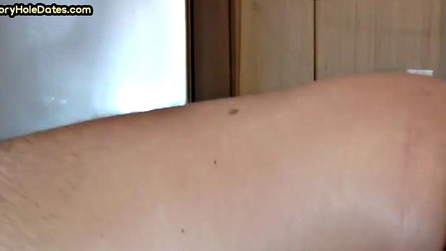 Amateur DILF fucked in closeup private video