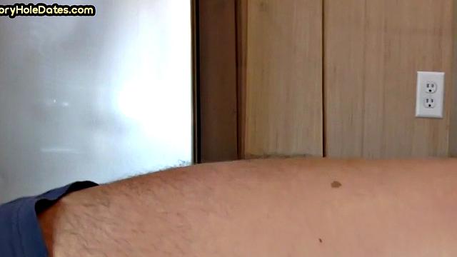 Amateur DILF fucked in closeup private video