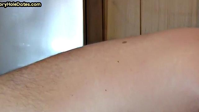 Amateur DILF fucked in closeup private video