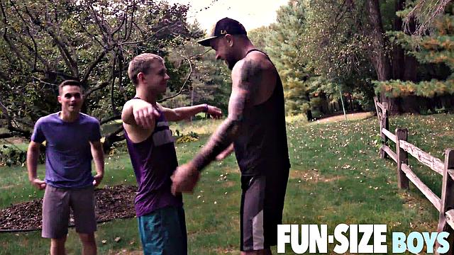 IAN Chapter 1 - Personal Trainer Shower