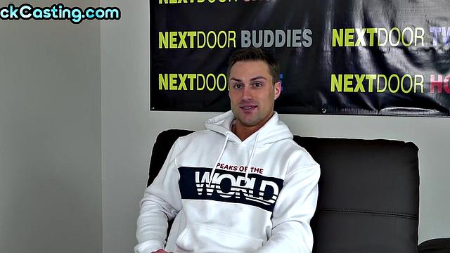 Real athletic tattooed jock jerks on casting