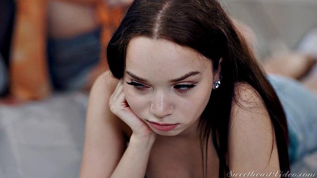 Sorority Girls 3 - Keep Her Close Tight