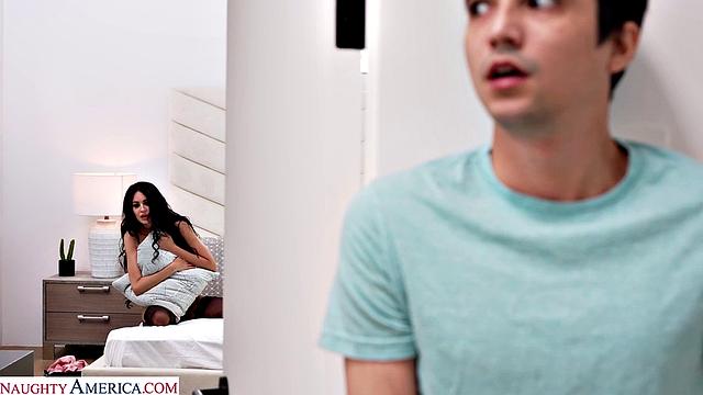 Hot MILF Jamie Michelle has son fuck her when date cancels