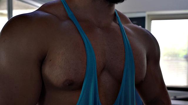 Public gym sex with straight jock