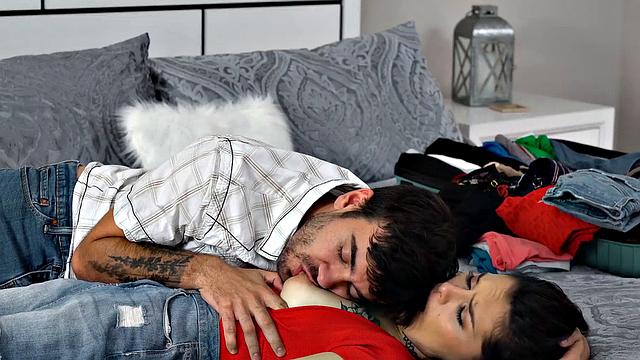 Sharing Bed With Reyna