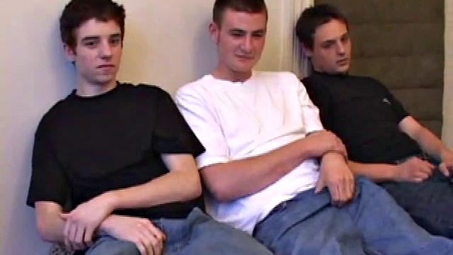 три парня устраивают жаркий тройничок: рик уотерс между мейсоном найтом и ганнером рейнсом