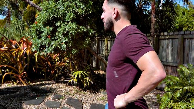 Creaming babe fucked hardcore by BWC in wet pussy hole