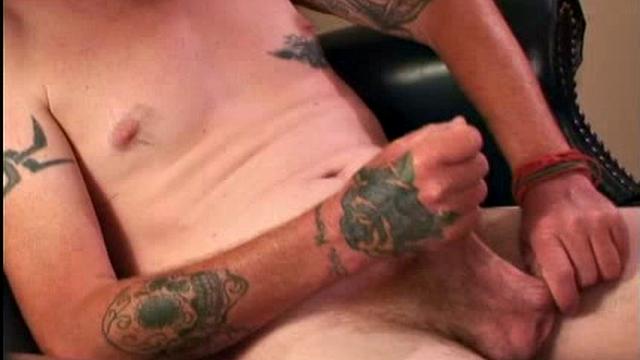 Here is another cute little leprechaun, who is a good friend and running mate to Waymon. He lives very close to my apartment in Atlanta and has wanted to do this for some time.