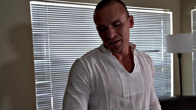 Real therapist assfucking bottom in spiderman costume
