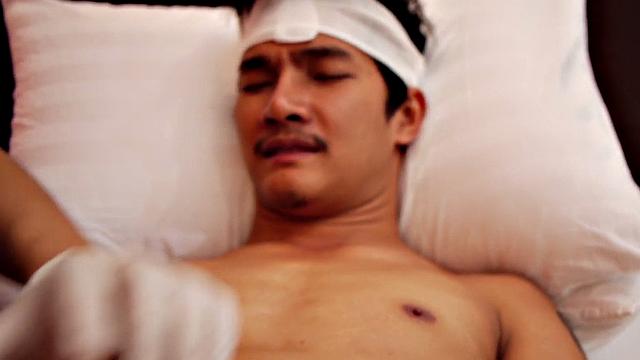 Nippon amateur twink fucked by doctor in home visit