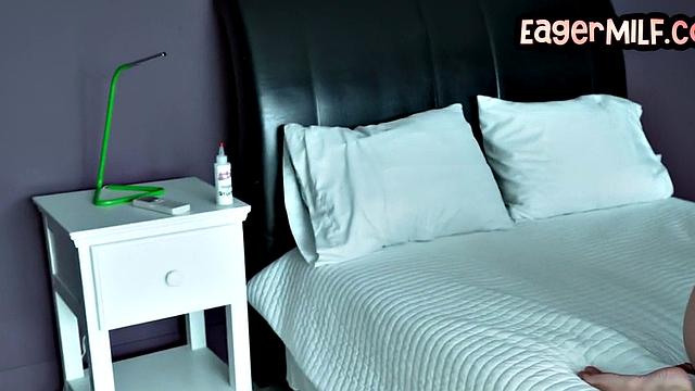 Eager MILFs pounded in POV after getting stuck