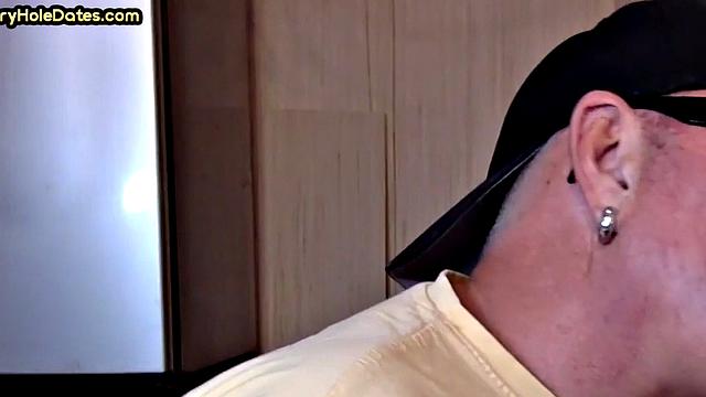 Cum greedy gloryhole DILF sucks in homemade closeup