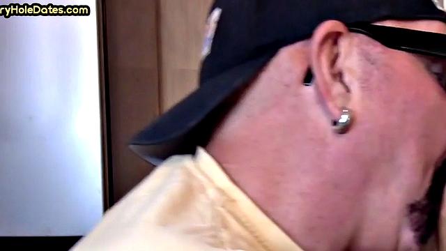 Cum greedy gloryhole DILF sucks in homemade closeup