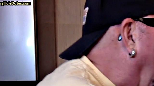 Cum greedy gloryhole DILF sucks in homemade closeup