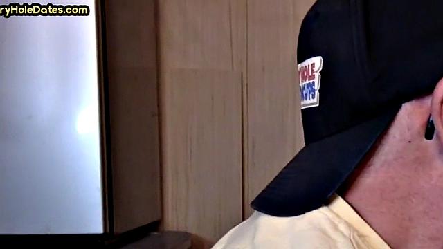 Cum greedy gloryhole DILF sucks in homemade closeup