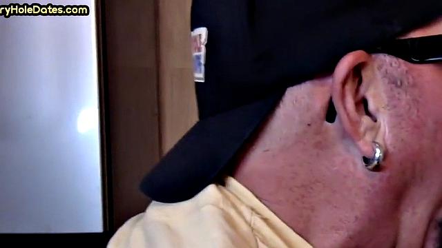 Cum greedy gloryhole DILF sucks in homemade closeup