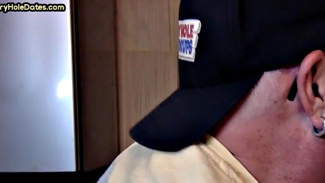 Cum greedy gloryhole DILF sucks in homemade closeup