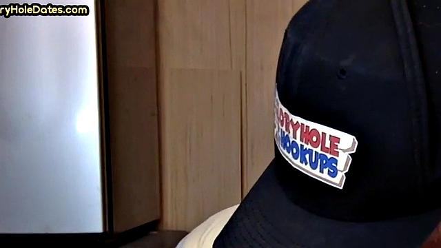 Cum greedy gloryhole DILF sucks in homemade closeup