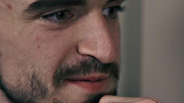 жена получает двойное проникновение на масляном массаже