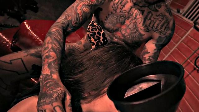 Kinky trans babe barebacked before deepthroating