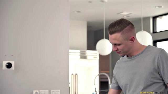 Free Use Stepmommy - Season 1, Episode 7