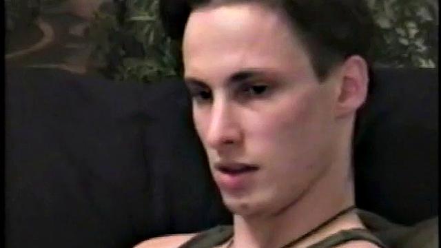 Watching this stunning Australian boy in solo scene