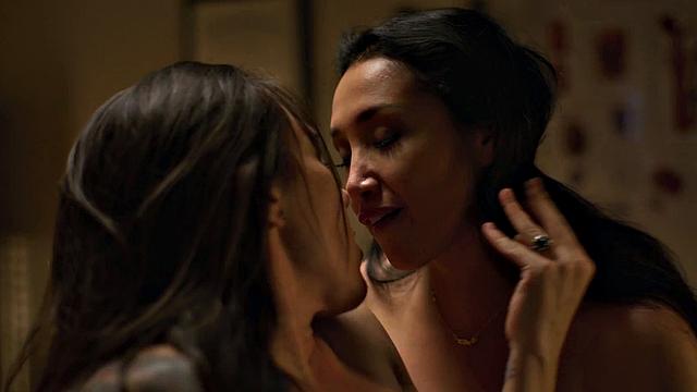 Медсестра Синн Сейдж рискует всем ради грязной тайны доктора Вики Чейс