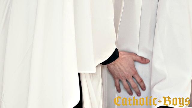 ALTAR BOY NOAH Chapter 4 - Noah Training