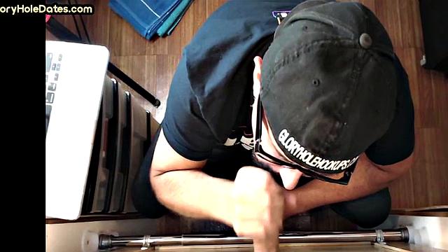 Gloryhole DILF Takes and Sucks Cock in Homemade Video