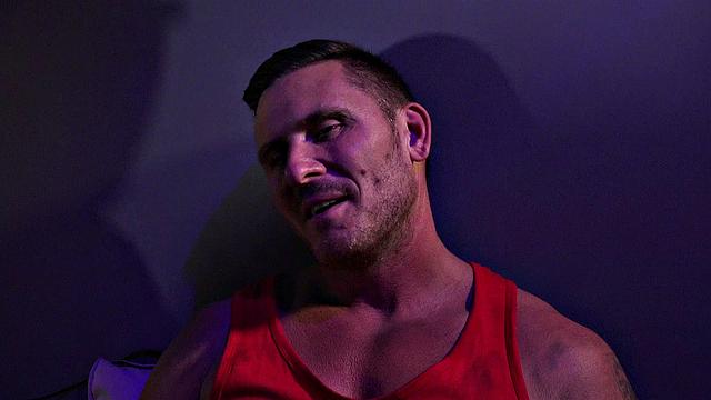 A blonde British babe with tattoos take on a huge cock in reverse cowgirl & doggystyle