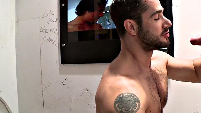 гетеро хотел обычный минет у дыры, а выдался бородатый сюрприз