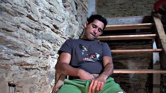 Amateur gay bottom gets fucked in the asshole after BJ by top