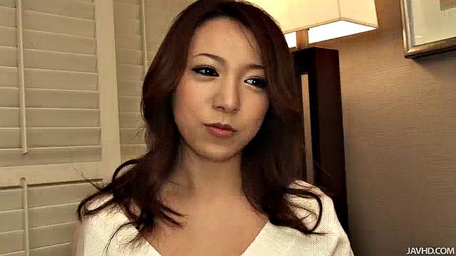 爆乳佐倉和香は巨根大好き！