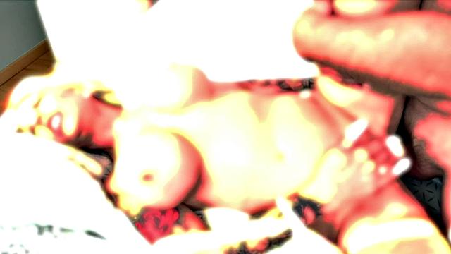 Эми Лав заводит молодого парня огромной грудью и страстным минетом