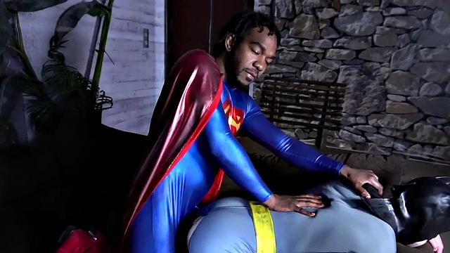 Gay IR cosplay couple enjoys anal sex on the couch