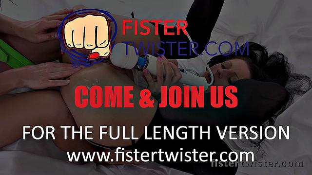 Fistertwister - July Sun Lexi Dona - Anal Fisting