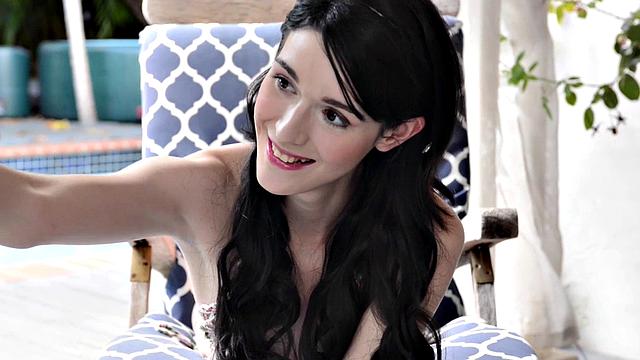 Naughty Daughter Ivy Aura Gets Creampied by Friend