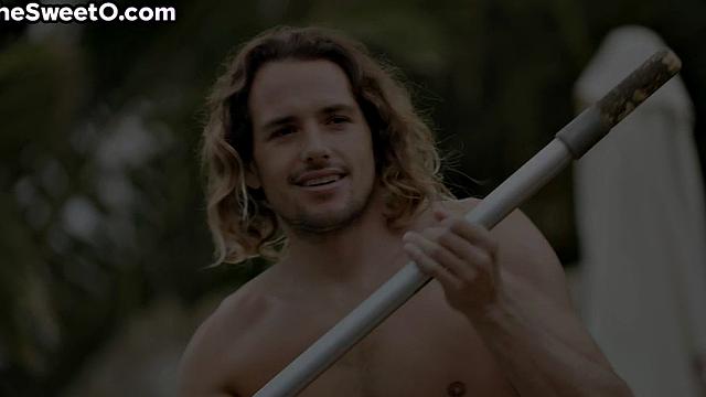 21yo ebony babe bounces on lover's cock and takes cumshot