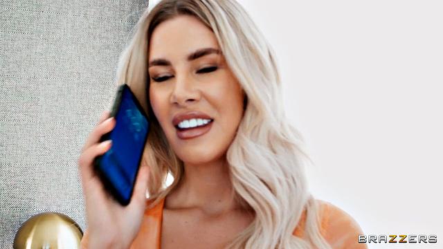 эма лезет в маленькое платье и тут же трахает ксандера