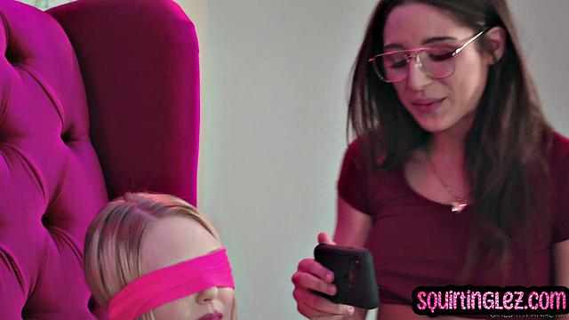 Naughty sluts scissoring in 3some