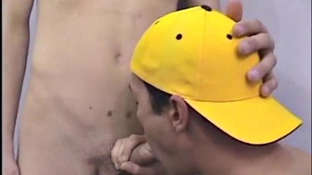 Two straight friends suck cock together