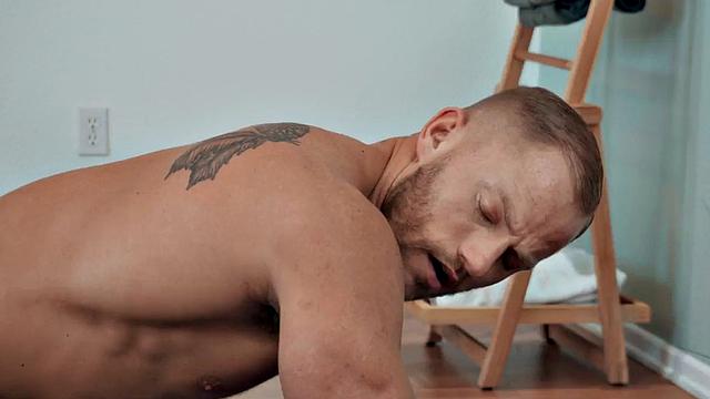 Athletic amateur assfucking in gym after workout